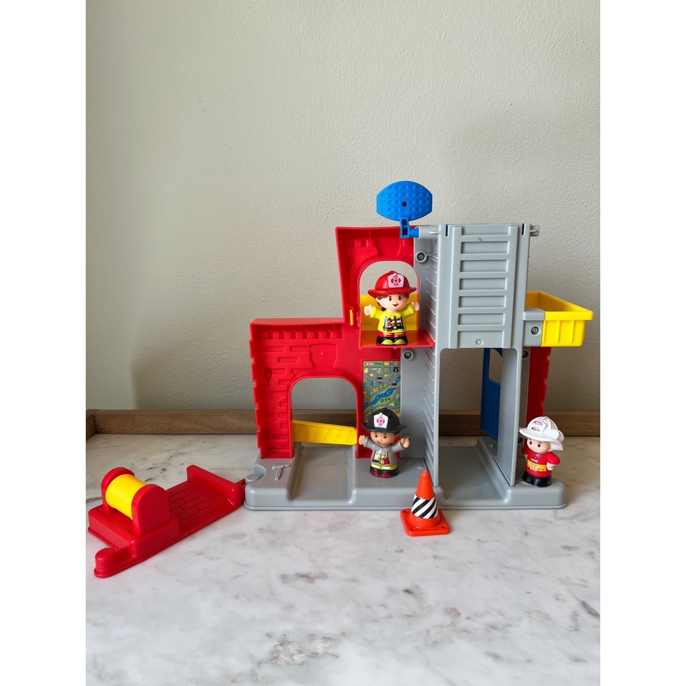 Fisher-Price Little People Fire Station Fire Marshal Firefighters Toy Set - Picture 7 of 9